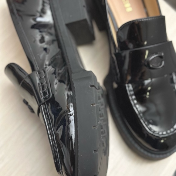 COACH LEAH LOAFER - Picture 2 of 4